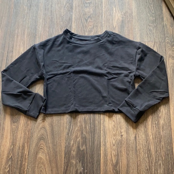 Black Crop Long Sleeve - Picture 1 of 4